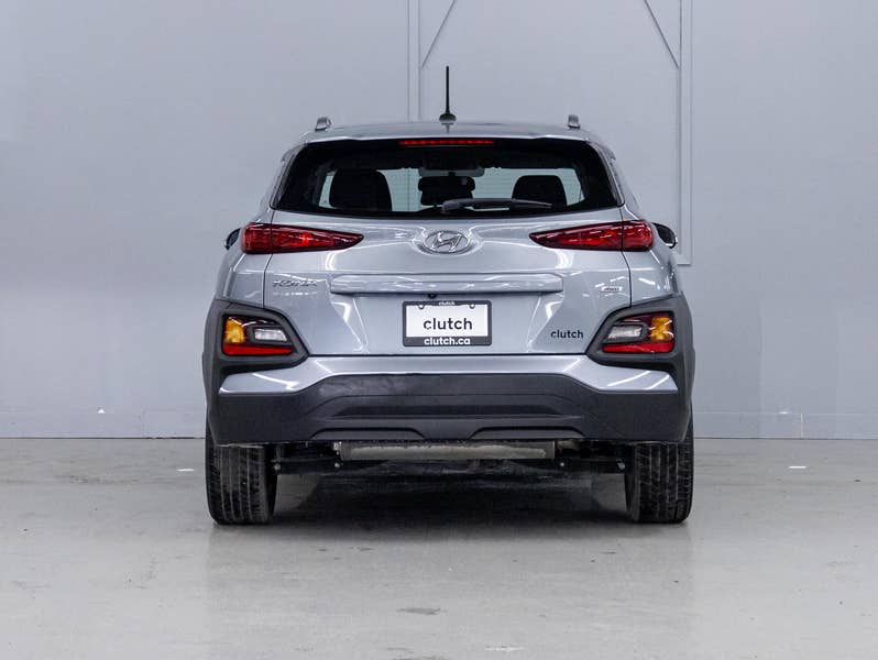 Vehicle photo 4