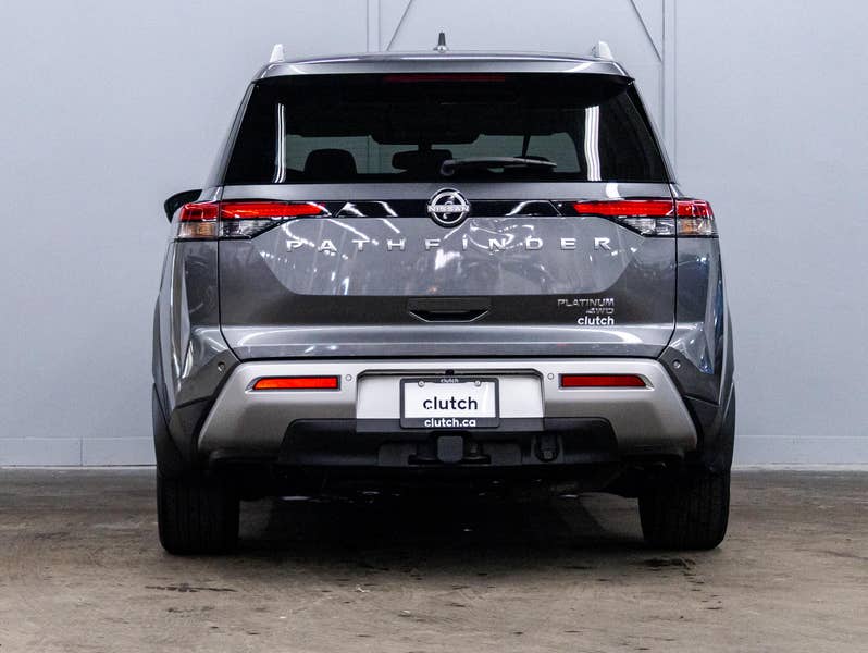 Vehicle photo 4