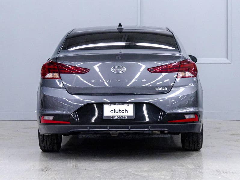 Vehicle photo 4