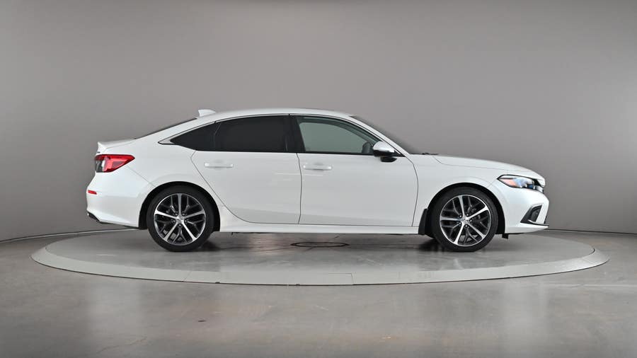 Vehicle photo 4