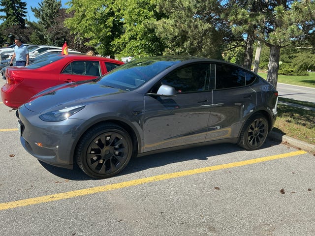 Tesla Model Y Long Range