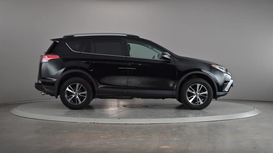 Vehicle photo 4