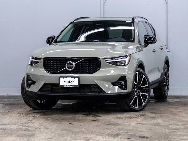 2025 Volvo XC40
