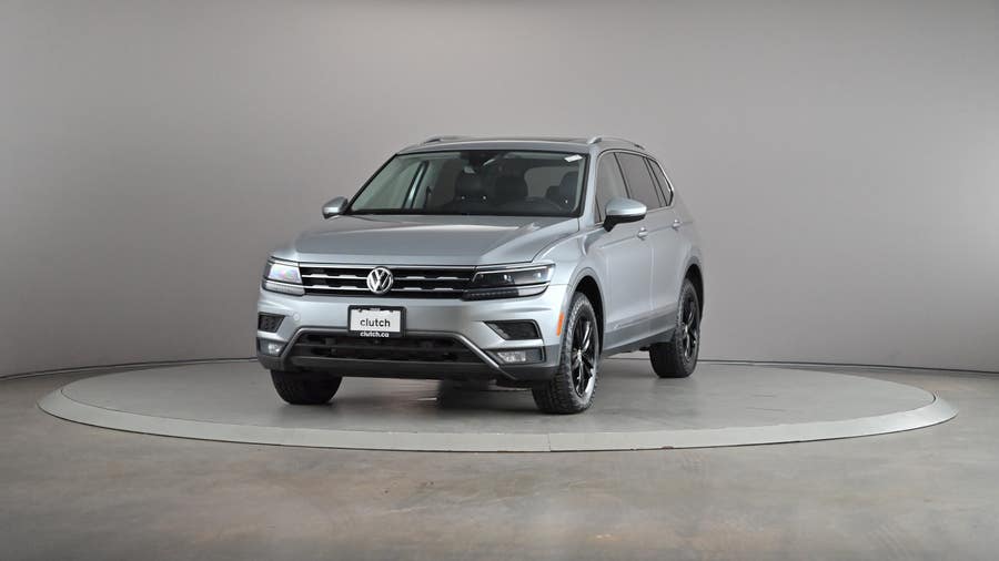 Vehicle photo 2