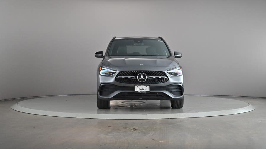 Vehicle photo 3