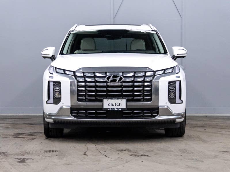 Vehicle photo 2