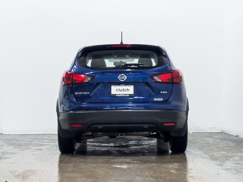 Vehicle photo 4