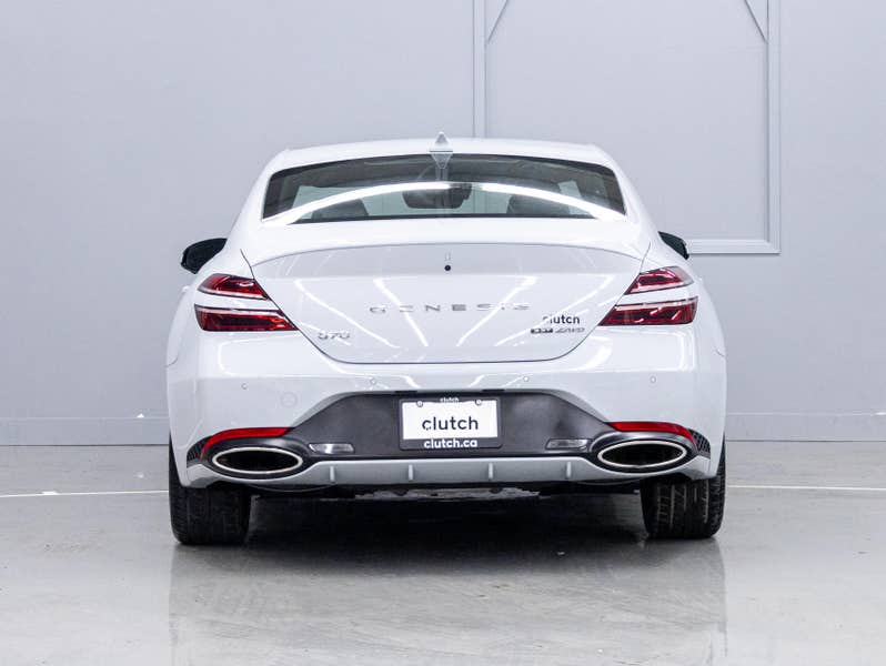 Vehicle photo 4
