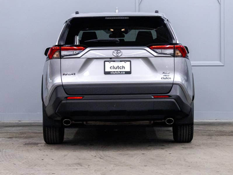 Vehicle photo 4