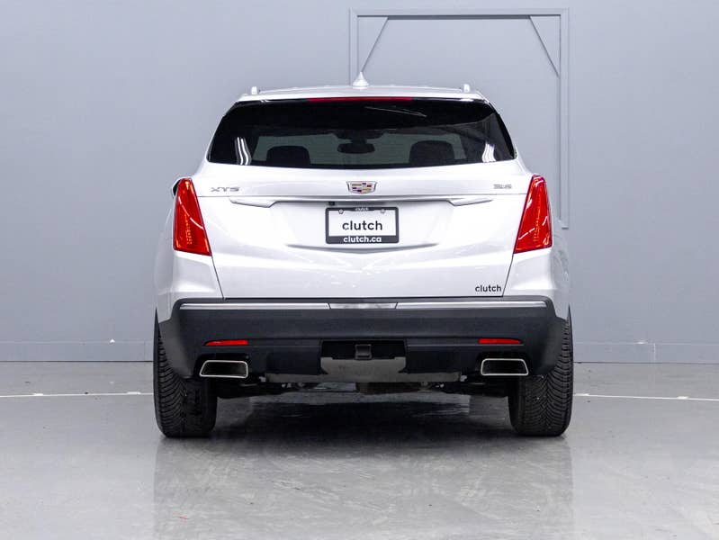 Vehicle photo 4
