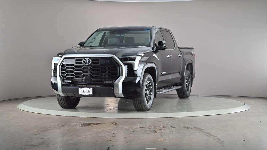 Vehicle photo 2