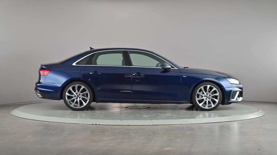 Vehicle photo 4