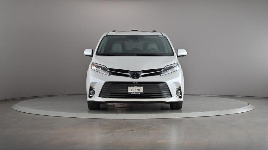 Vehicle photo 3