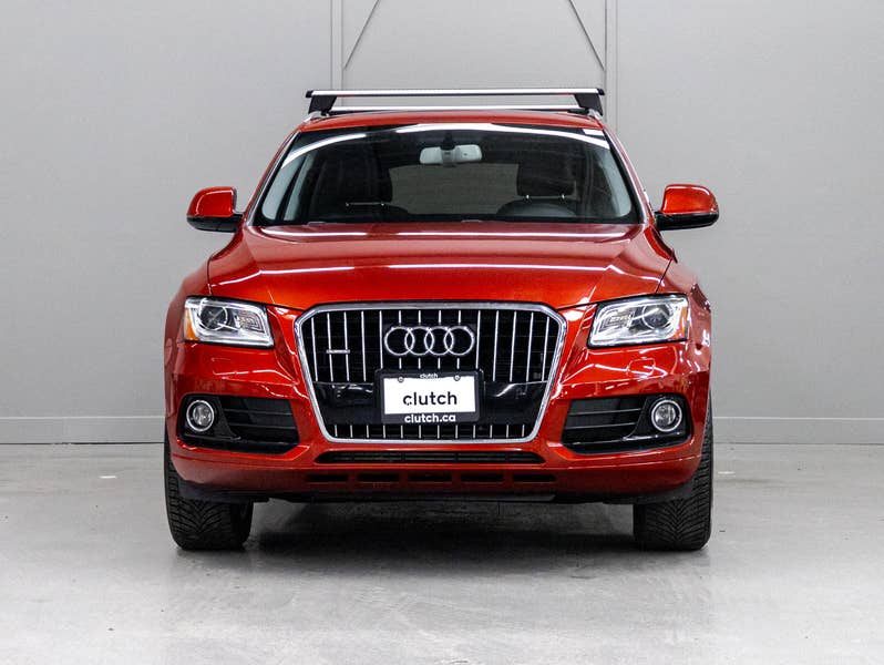 Vehicle photo 2