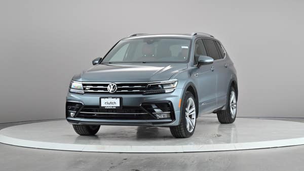 Volkswagen Tiguan Highline AWD w/ R-Line Pkg.
